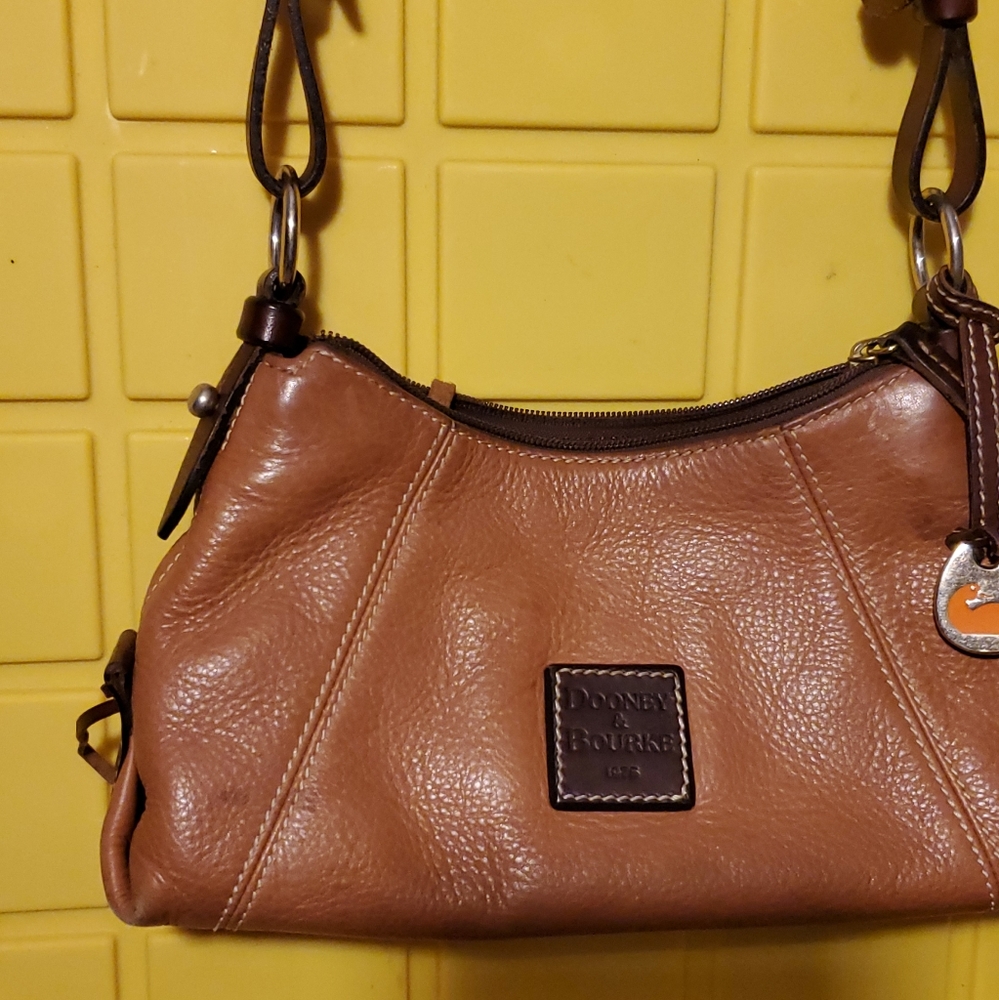 Dooney Burke handbag Tan Dooney